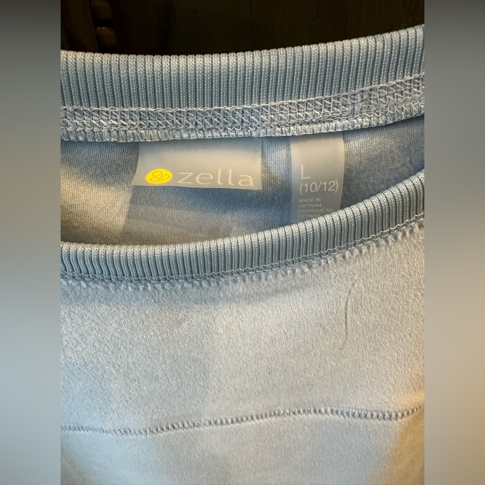 Girl’s Zella Velour sweater - Picture 2 of 5